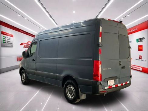 Used 2019 Mercedes-Benz Sprinter 144 image 5