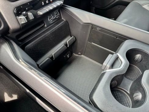 Used 2020 RAM 1500 Big Horn w/ Built-to-serve Edition image 20