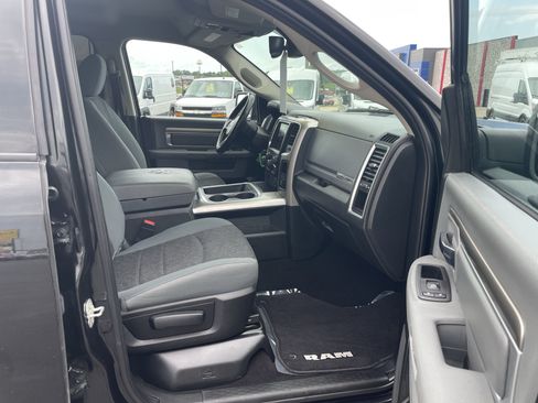 Used 2018 RAM 1500 Big Horn AWD/4WD image 29