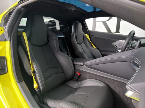 Used 2023 Chevrolet Corvette Z06 RWD image 25