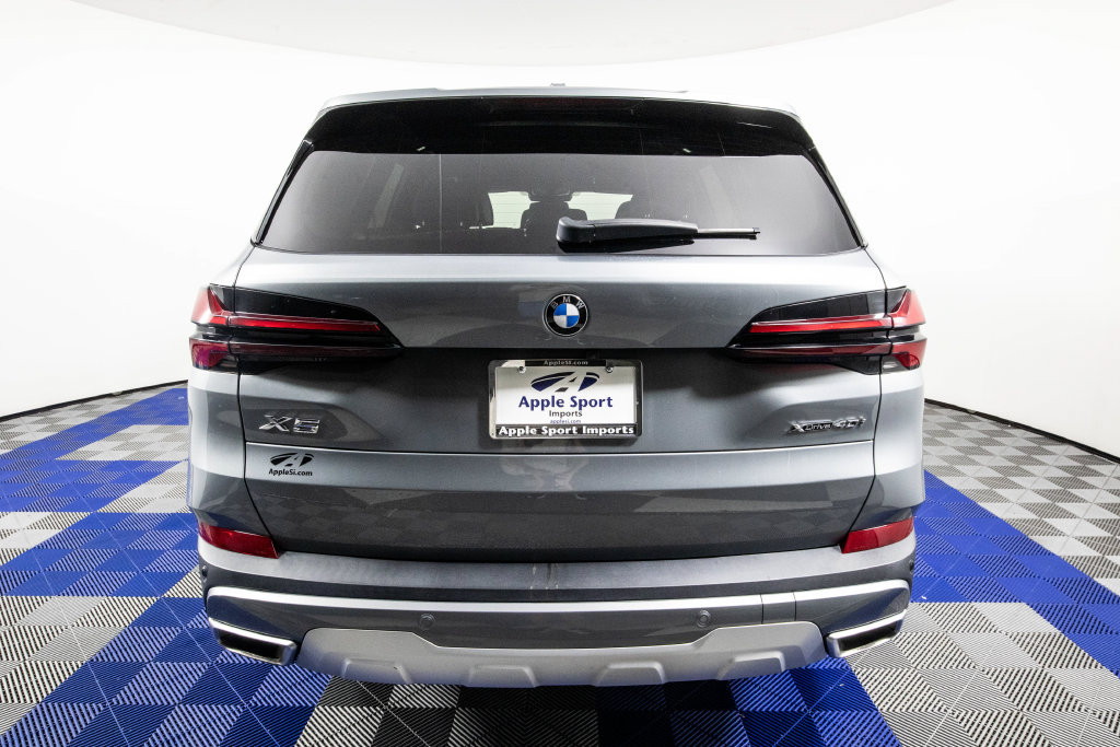 Used 2024 BMW X5 xDrive40i w/ Premium Package AWD/4WD image 7