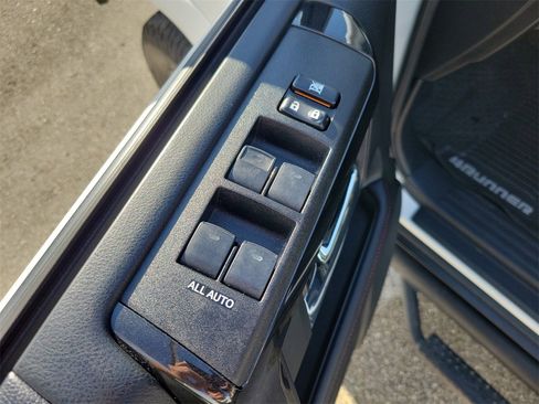 Used 2019 Toyota 4Runner TRD Off-Road Premium image 13