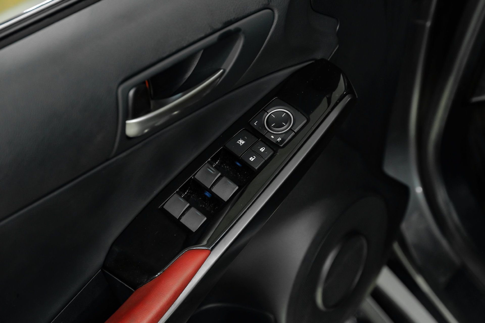 Used 2024 Lexus IS 300 F Sport RWD image 47