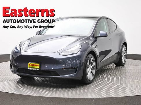 Used 2021 Tesla Model Y Long Range AWD/4WD image 1