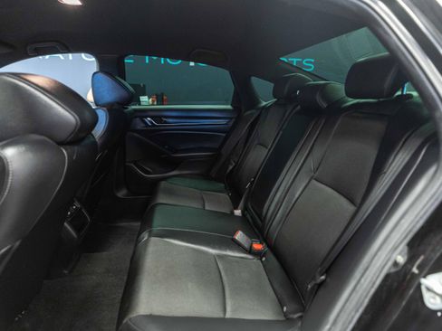 Used 2021 Honda Accord Sport image 9