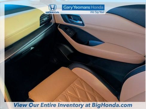 Used 2023 Nissan Rogue Platinum w/ Platinum Premium Package FWD image 17