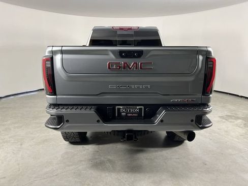 Used 2024 GMC Sierra 2500 AT4X AWD/4WD image 7