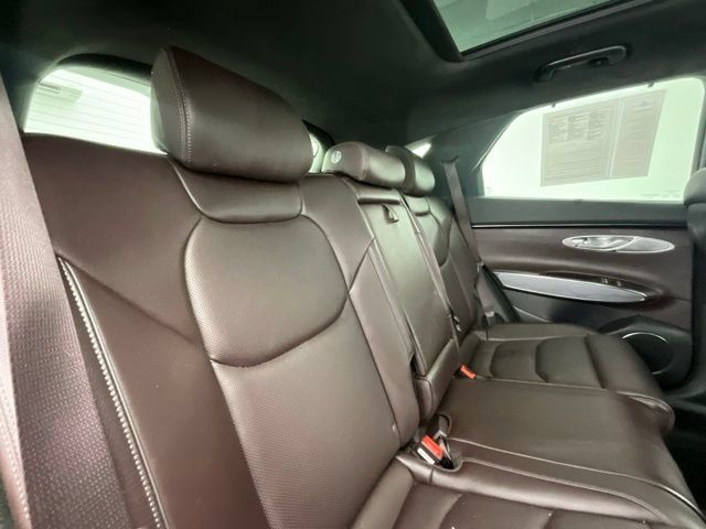 Used 2023 Genesis GV70 2.5T w/ Advanced Package AWD/4WD image 15