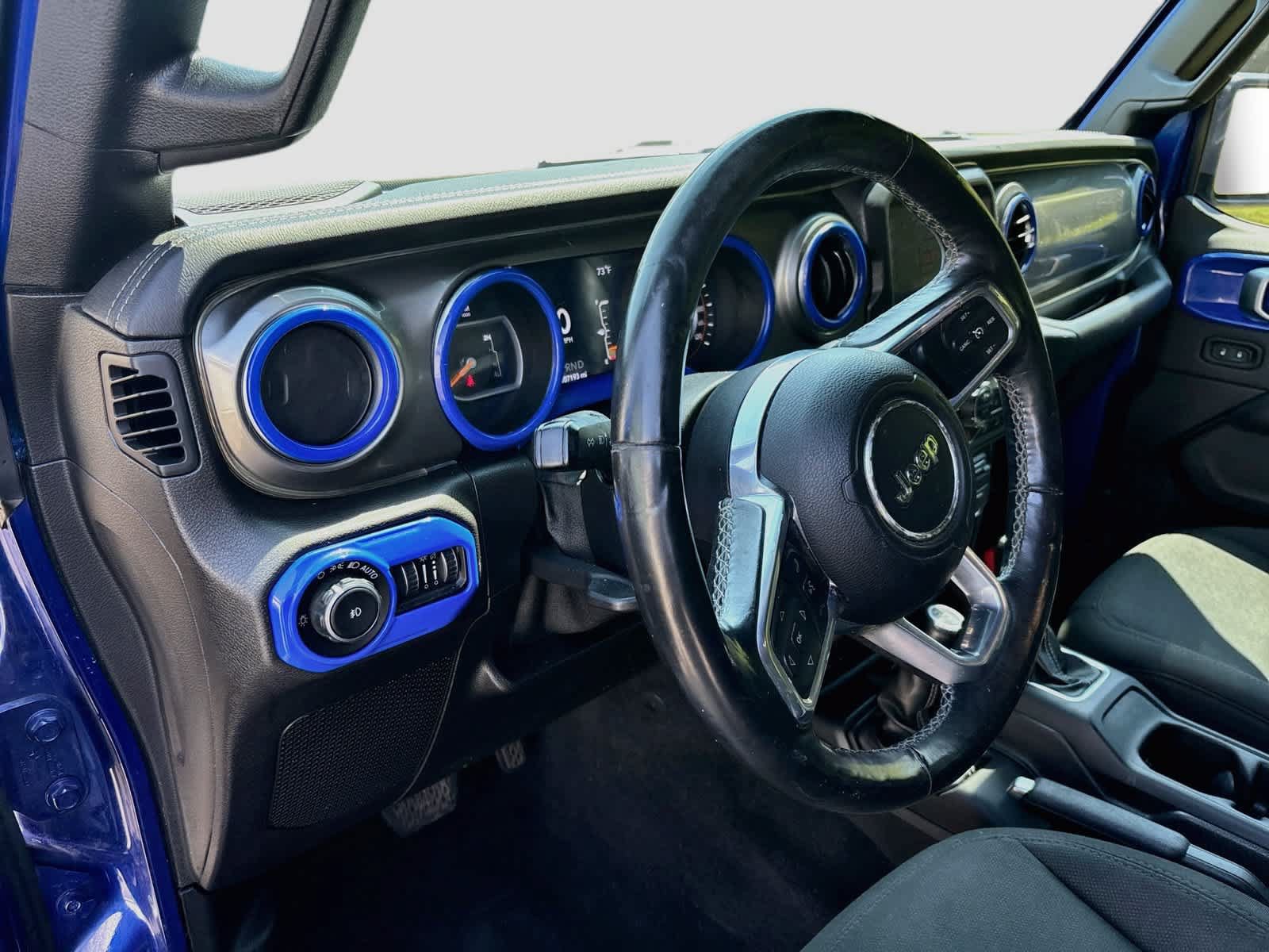Used 2019 Jeep Wrangler Unlimited Sahara AWD/4WD image 9