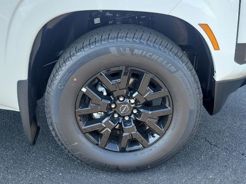 New 2026 Nissan Frontier SV w/ Tow Package image 17