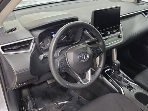 Certified 2025 Toyota Corolla Cross LE image 13