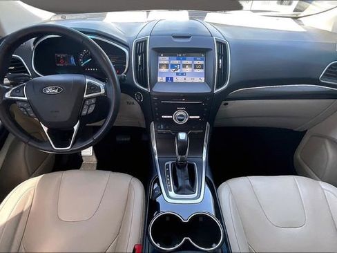 Used 2017 Ford Edge Titanium w/ Equipment Group 301A FWD image 14
