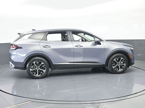 Used 2024 Kia Sportage EX image 7