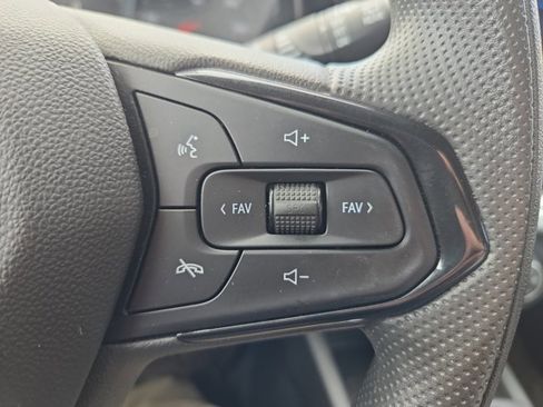 Certified 2024 Chevrolet Trax LS w/ LS Convenience Package image 19