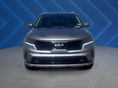 Used 2023 Kia Sorento SX Prestige w/ Panoramic Sunroof Package AWD/4WD image 8