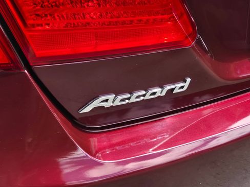 Used 2015 Honda Accord EX image 9