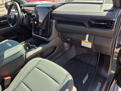 New 2026 GMC Yukon AT4 w/ AT4 Premium Plus Package image 20