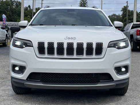 Used 2019 Jeep Cherokee Limited w/ Trailer Tow Group AWD/4WD image 8