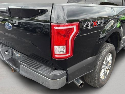 Used 2016 Ford F150 XLT w/ Equipment Group 302A Luxury AWD/4WD image 11