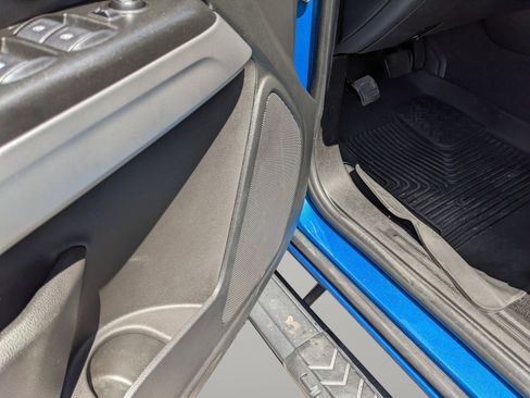 Used 2022 Chevrolet Colorado LT w/ LT Convenience Package RWD image 19
