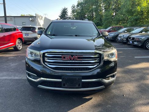 Used 2017 GMC Acadia SLT AWD/4WD image 2