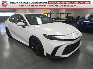 Used 2025 Toyota Camry SE FWD video 1