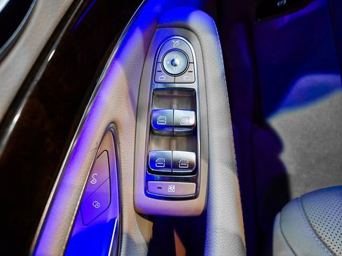 Used 2015 Mercedes-Benz S 550 4MATIC Sedan image 22