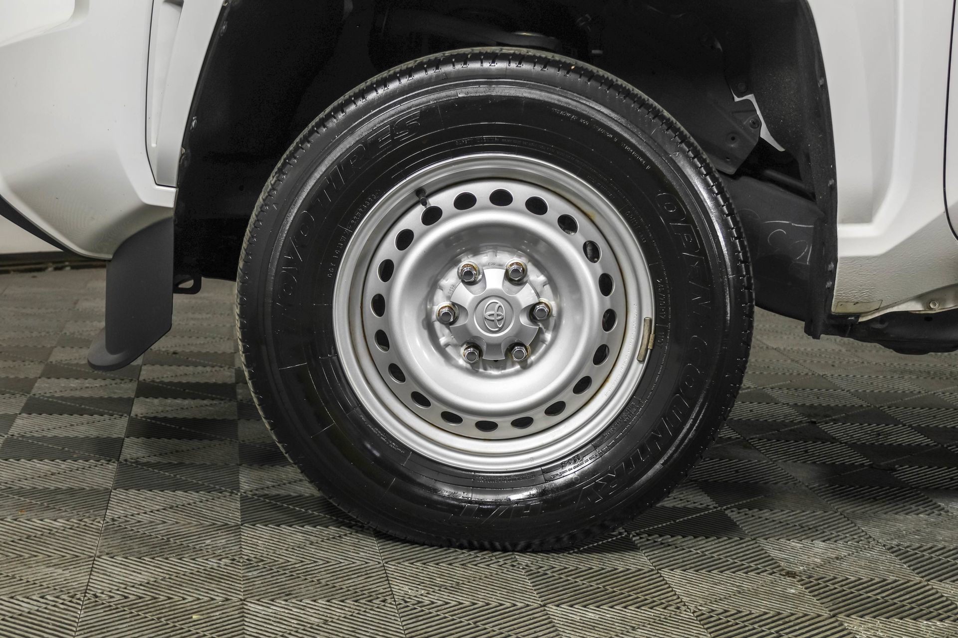 Used 2024 Toyota Tacoma SR RWD image 20
