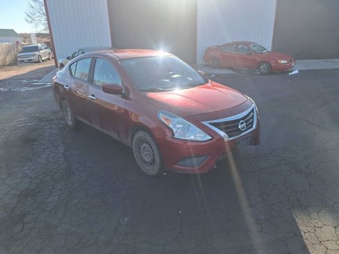 Used 2017 Nissan Versa SV image 10