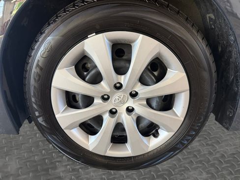 Certified 2025 Toyota Corolla LE AWD/4WD image 9