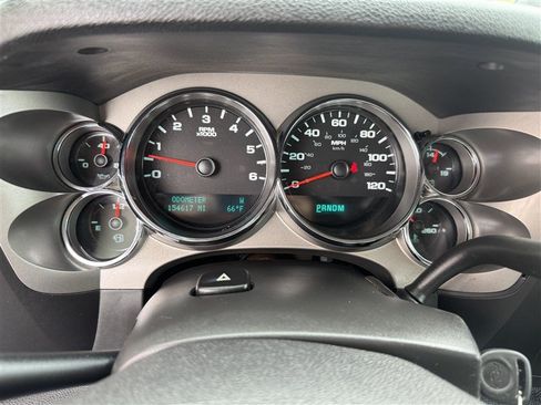 Used 2011 Chevrolet Silverado 1500 LT w/ All-Star Edition AWD/4WD image 17