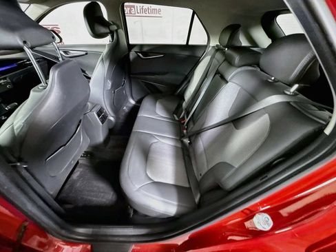 Used 2023 Kia Niro EX FWD image 26