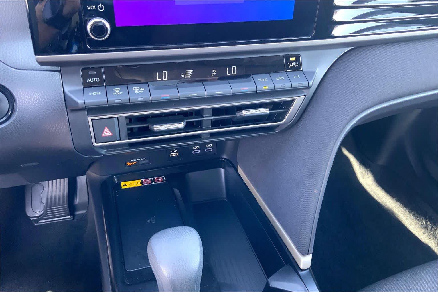 Used 2025 Toyota Camry LE FWD image 35