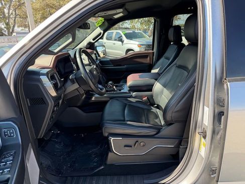 Used 2023 Ford F150 Lariat image 19