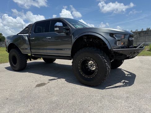 Used 2020 Ford F250 Platinum AWD/4WD image 14