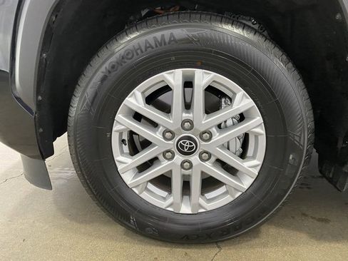 Certified 2024 Toyota Sequoia SR5 w/ SR5 Premium Package image 28