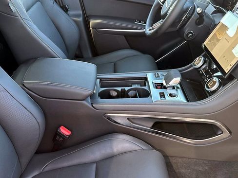 New 2025 Jaguar F-PACE R-Dynamic S image 8