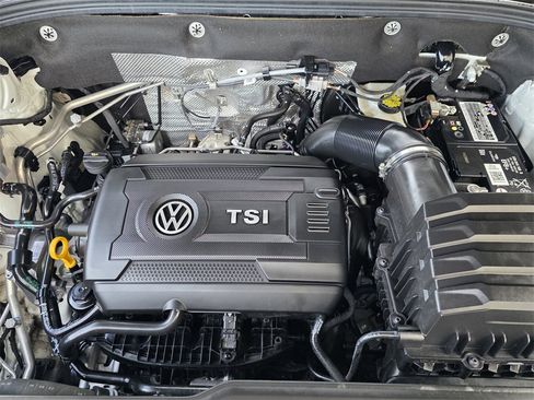 Used 2023 Volkswagen Atlas Cross Sport SE w/ Panoramic Sunroof Package image 22