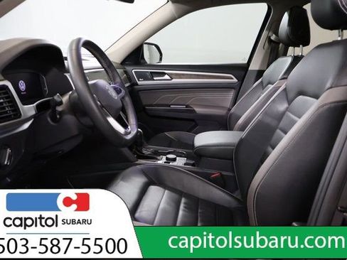 Used 2021 Volkswagen Atlas SEL Premium image 12