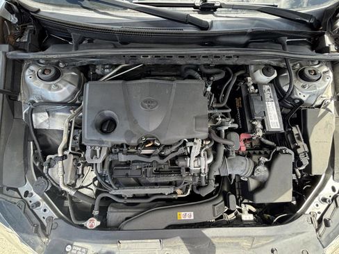 Used 2020 Toyota Camry LE image 37