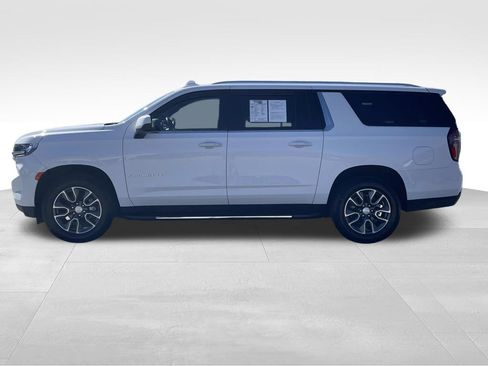 Used 2021 Chevrolet Suburban LT image 7