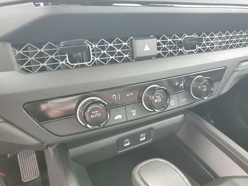 Used 2025 Honda Accord LX image 22