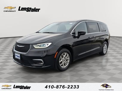 Used 2024 Chrysler Pacifica Touring-L