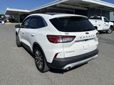 Used 2020 Ford Escape Titanium image 5