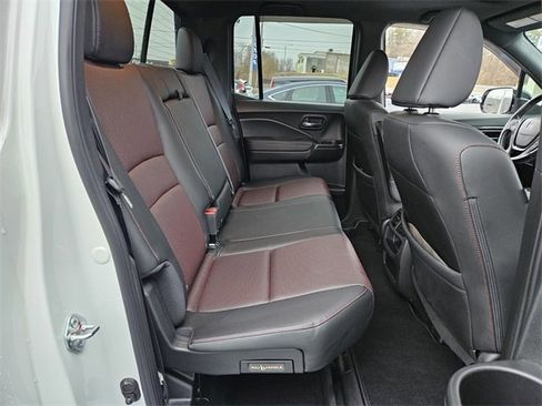 Used 2021 Honda Ridgeline Black Edition image 16