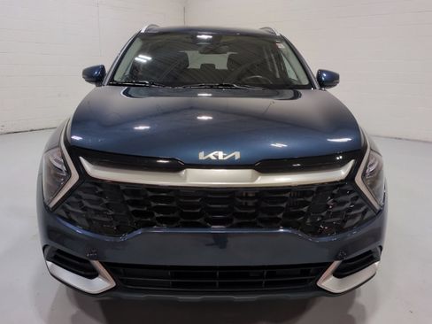 Certified 2023 Kia Sportage EX AWD/4WD image 9