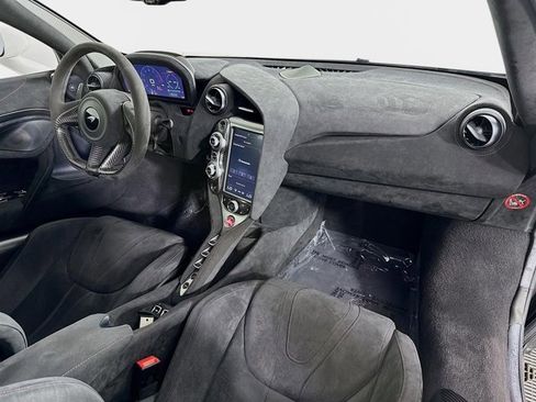 Used 2021 McLaren 720S Spider image 23