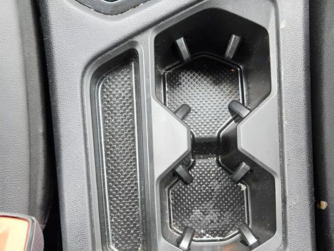 Used 2024 Volkswagen Tiguan SE image 28