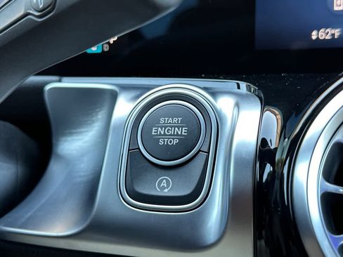 New 2025 Mercedes-Benz GLB 250 image 21