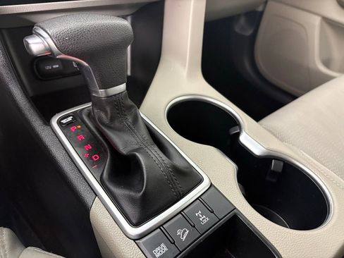 Used 2020 Kia Sportage LX image 30